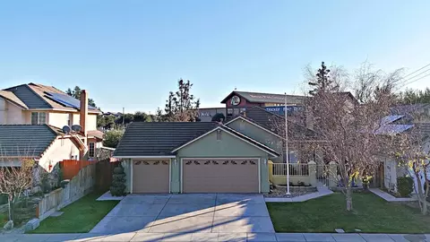 778 Mission Ridge Dr, Manteca, CA 95337