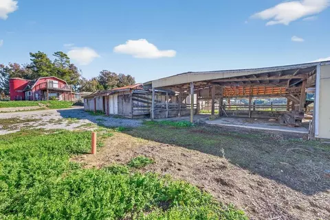 Exterior - 195 Bjur Dr, Watsonville, CA 95076 photo 6 of 7