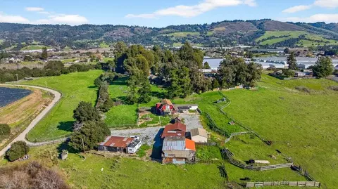 View/Area - 195 Bjur Dr, Watsonville, CA 95076 photo 8 of 10