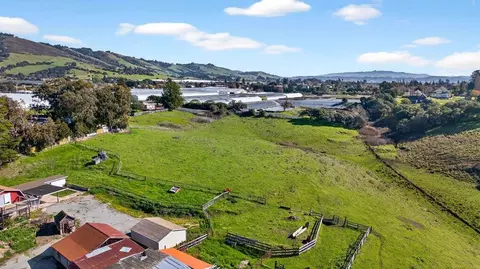 View/Area - 195 Bjur Dr, Watsonville, CA 95076 photo 4 of 10