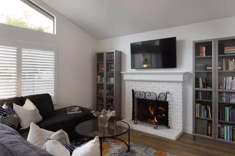 Living - 3850 Rio Rd 63, Carmel, CA 93923 photo 2 of 3