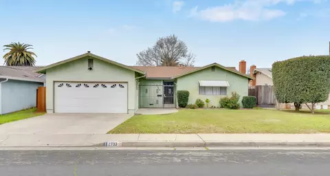 Exterior - 2733 10th Ave, Merced, CA 95340 photo 2 of 8