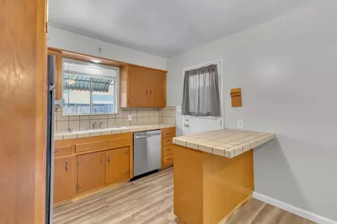 Kitchen - 2733 10th Ave, Merced, CA 95340 photo 2 of 3