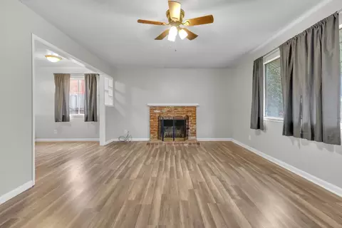 Living - 2733 10th Ave, Merced, CA 95340 photo 1 of 4