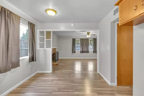 Living - 2733 10th Ave, Merced, CA 95340 photo 4 of 4