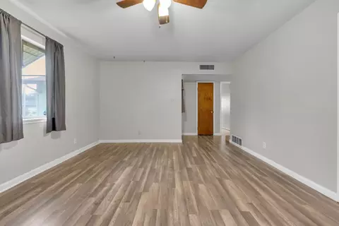 Living - 2733 10th Ave, Merced, CA 95340 photo 3 of 4