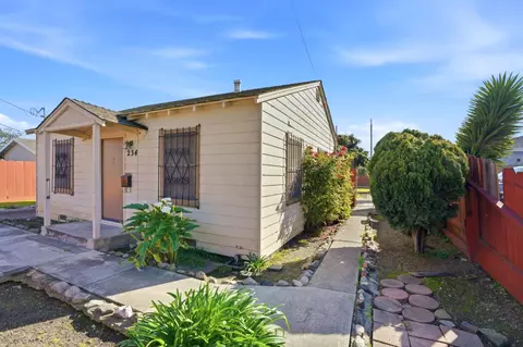 Exterior - 234 Cherry Dr, Salinas, CA 93901 photo 4 of 10