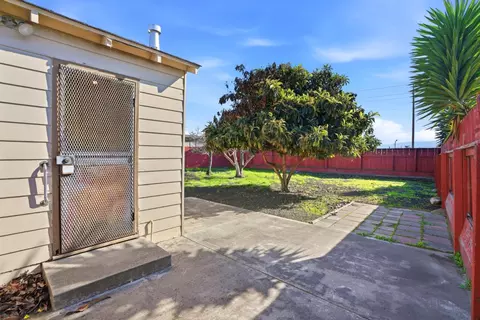 Exterior - 234 Cherry Dr, Salinas, CA 93901 photo 6 of 10