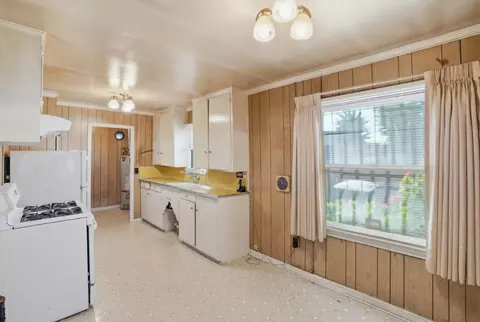 Kitchen - 234 Cherry Dr, Salinas, CA 93901 photo 1 of 2