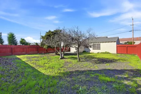 Exterior - 234 Cherry Dr, Salinas, CA 93901 photo 8 of 10