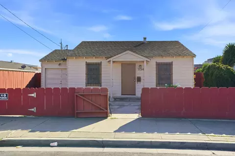 234 Cherry Dr, Salinas, CA 93901