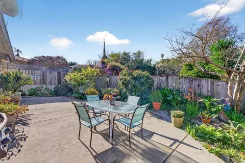 Exterior - 3555 Sevilla Dr, Soquel, CA 95073 photo 4 of 8