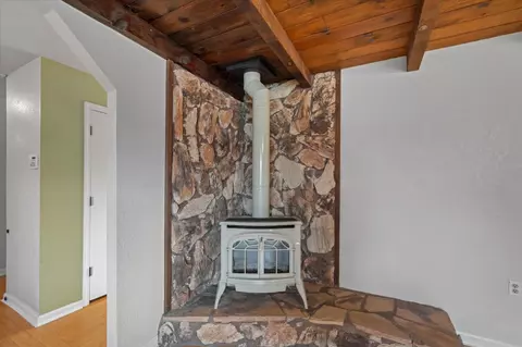 7235 Amigo Way, Redding, CA 96002 photo 5