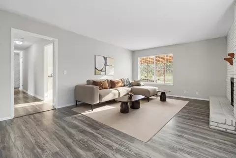 Living - 724 Circle Dr, Salinas, CA 93905 photo 1 of 6