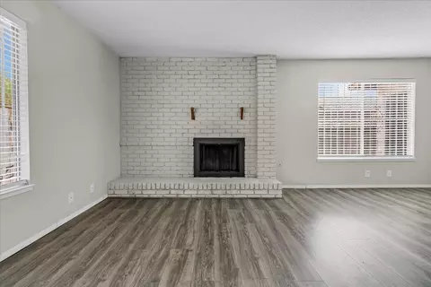 Living - 724 Circle Dr, Salinas, CA 93905 photo 5 of 6