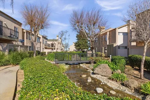 Exterior - 2392 N Main St E, Salinas, CA 93906 photo 5 of 6
