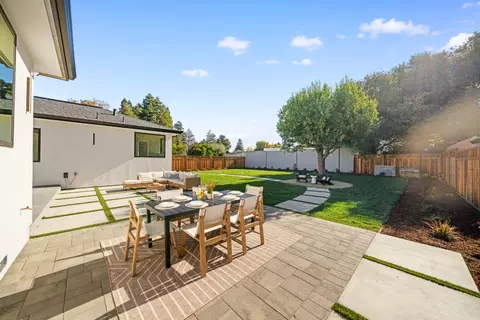 Exterior - 89 Centre St, Mountain View, CA 94041 photo 3 of 7