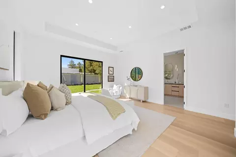 Bedroom - 89 Centre St, Mountain View, CA 94041 photo 7 of 8