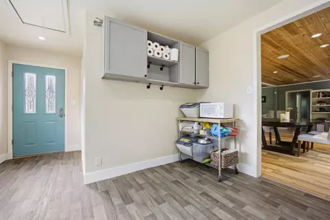 Entry Way - 3150 Day Rd, Gilroy, CA 95020 photo 2 of 3