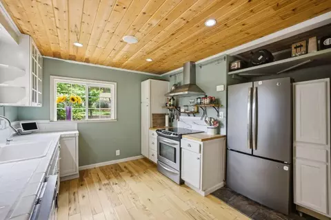 Kitchen - 3150 Day Rd, Gilroy, CA 95020 photo 1 of 3