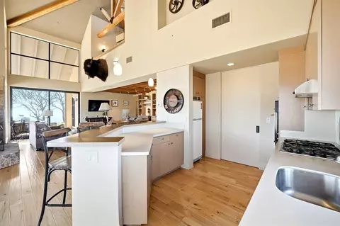 Kitchen - 31251 Highway 146, Soledad, CA 93960 photo 1 of 2