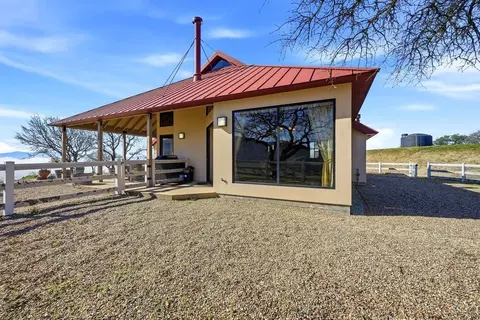 Exterior - 31251 Highway 146, Soledad, CA 93960 photo 3 of 15