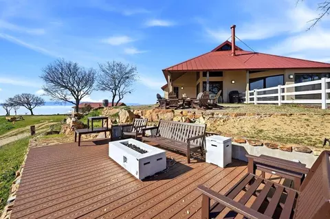 Exterior - 31251 Highway 146, Soledad, CA 93960 photo 6 of 15