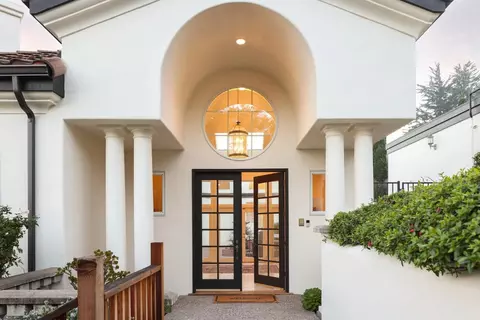 25691 Whip Rd, Monterey, CA 93940