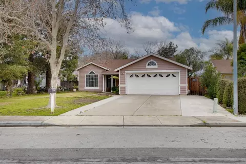 2041 Evelyns Dr, Hollister, CA 95023