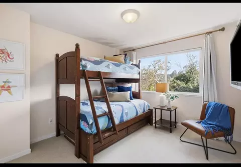 Bedroom - 229 Rio Del Mar Blvd, Aptos, CA 95003 photo 1 of 8