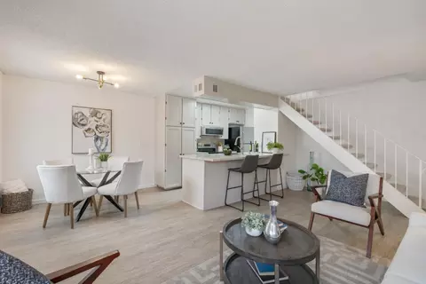 331 N 1st St 3, Campbell, CA 95008