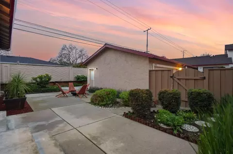Exterior - 2007 Eucalyptus Ct, Santa Clara, CA 95050 photo 9 of 29