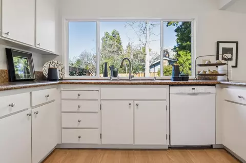 3352 Villa Robleda Dr, Mountain View, CA 94040 photo 13