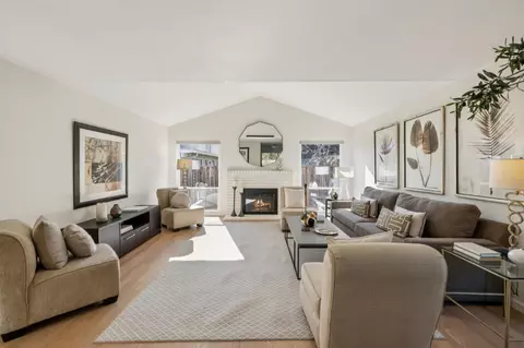 3352 Villa Robleda Dr, Mountain View, CA 94040 photo 4
