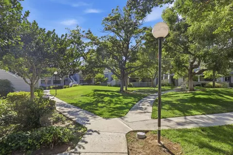 Exterior - 542 Shadowgraph Dr, San Jose, CA 95110 photo 8 of 8