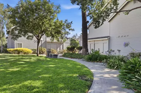 Exterior - 542 Shadowgraph Dr, San Jose, CA 95110 photo 6 of 8