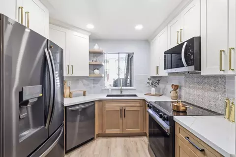Kitchen - 542 Shadowgraph Dr, San Jose, CA 95110 photo 1 of 5