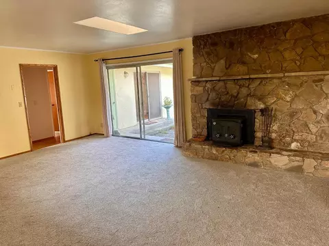 Living - 46 Valley View Rd, Watsonville, CA 95076 photo 7 of 7