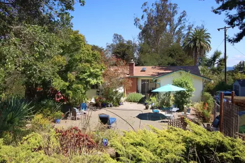 Exterior - 46 Valley View Rd, Watsonville, CA 95076 photo 7 of 18