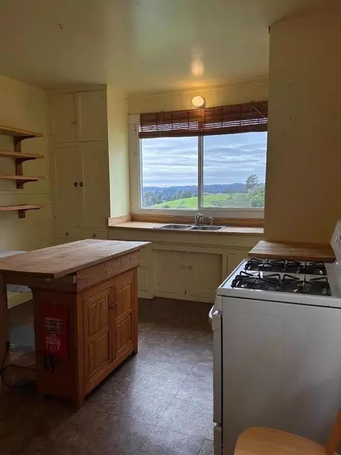 Kitchen - 46 Valley View Rd, Watsonville, CA 95076 photo 1 of 6