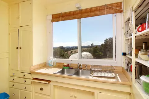 Kitchen - 46 Valley View Rd, Watsonville, CA 95076 photo 2 of 6