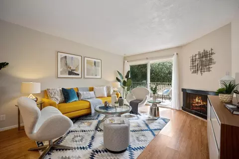 359 Half Moon Ln 113, Daly City, CA 94015