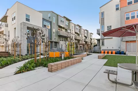1303 Besra Ter 13, Sunnyvale, CA 94087