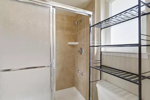Bath - 14225 Lora Dr 9, Los Gatos, CA 95032 photo 2 of 3