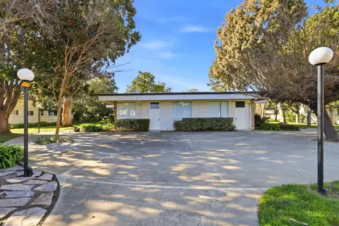 Exterior - 14225 Lora Dr 9, Los Gatos, CA 95032 photo 4 of 6