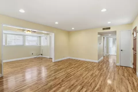 Living - 14225 Lora Dr 9, Los Gatos, CA 95032 photo 3 of 7