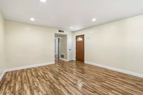 Living - 14225 Lora Dr 9, Los Gatos, CA 95032 photo 2 of 7