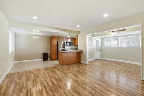14225 Lora Dr 9, Los Gatos, CA 95032
