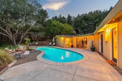 111 Ponderosa Dr, Santa Cruz, CA 95060