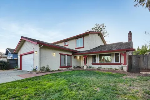 6595 Princevalle St, Gilroy, CA 95020